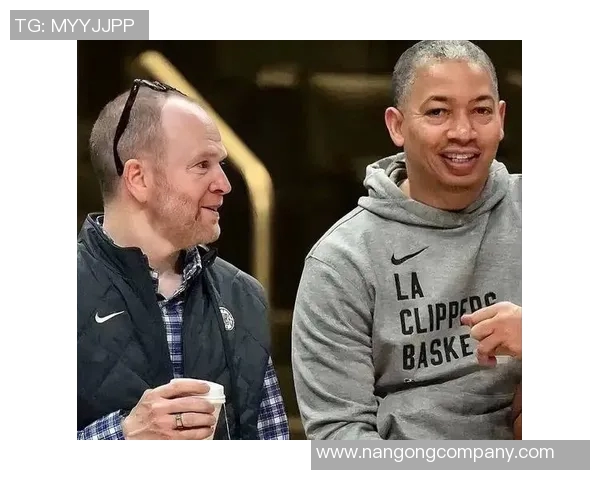 泰伦卢盛赞训练营表现称保罗与大洛展现出色状态 泰伦卢盛赞训练营表现称保罗与大洛展现出色状态