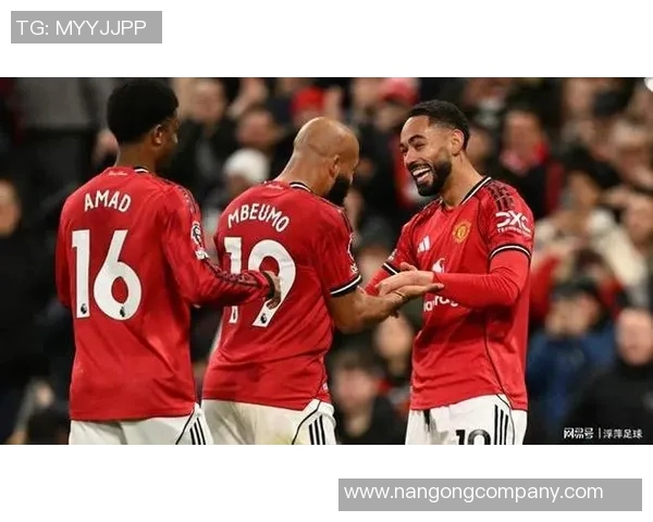 努诺冬窗求援三人西汉姆欲争齐尔克泽对抗罗马 努诺冬窗求援三人西汉姆欲争齐尔克泽对抗罗马