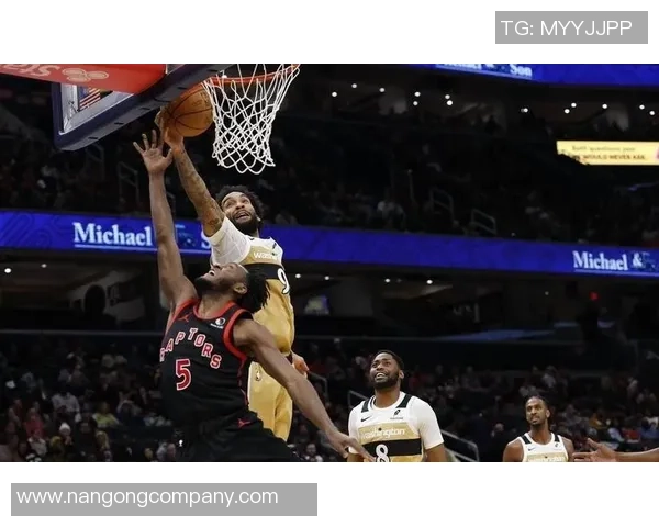 猛龙主帅盛赞英格拉姆进攻与防守双重能力展现出色表现