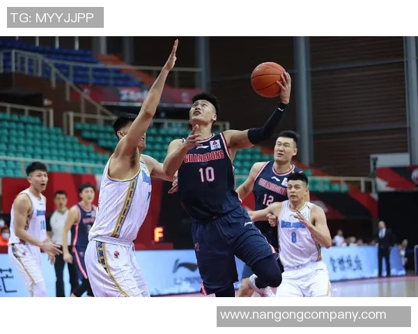 赵睿仅出场8分钟京媒分析其养伤后状态反应不大问题