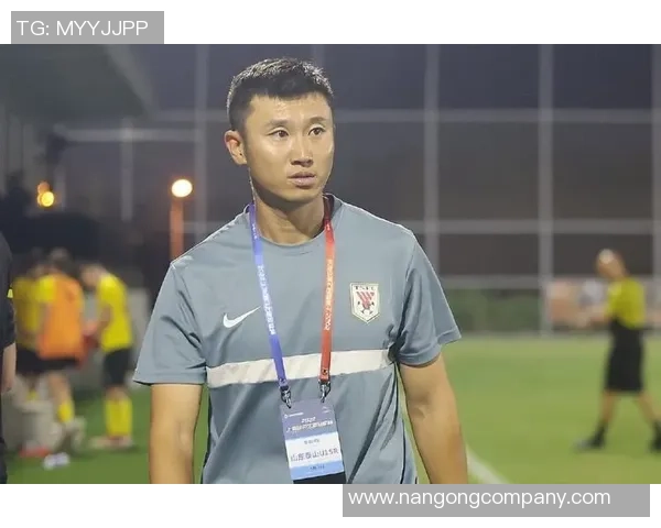 周海滨担任U15国足主教练40岁前国脚开启新征程