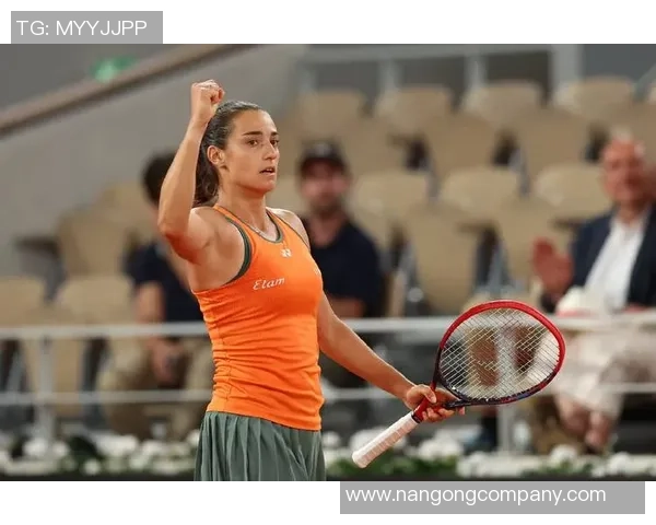 加西亚赛场表现出色收获12分感谢父亲的支持与鼓励希望他为我感到骄傲